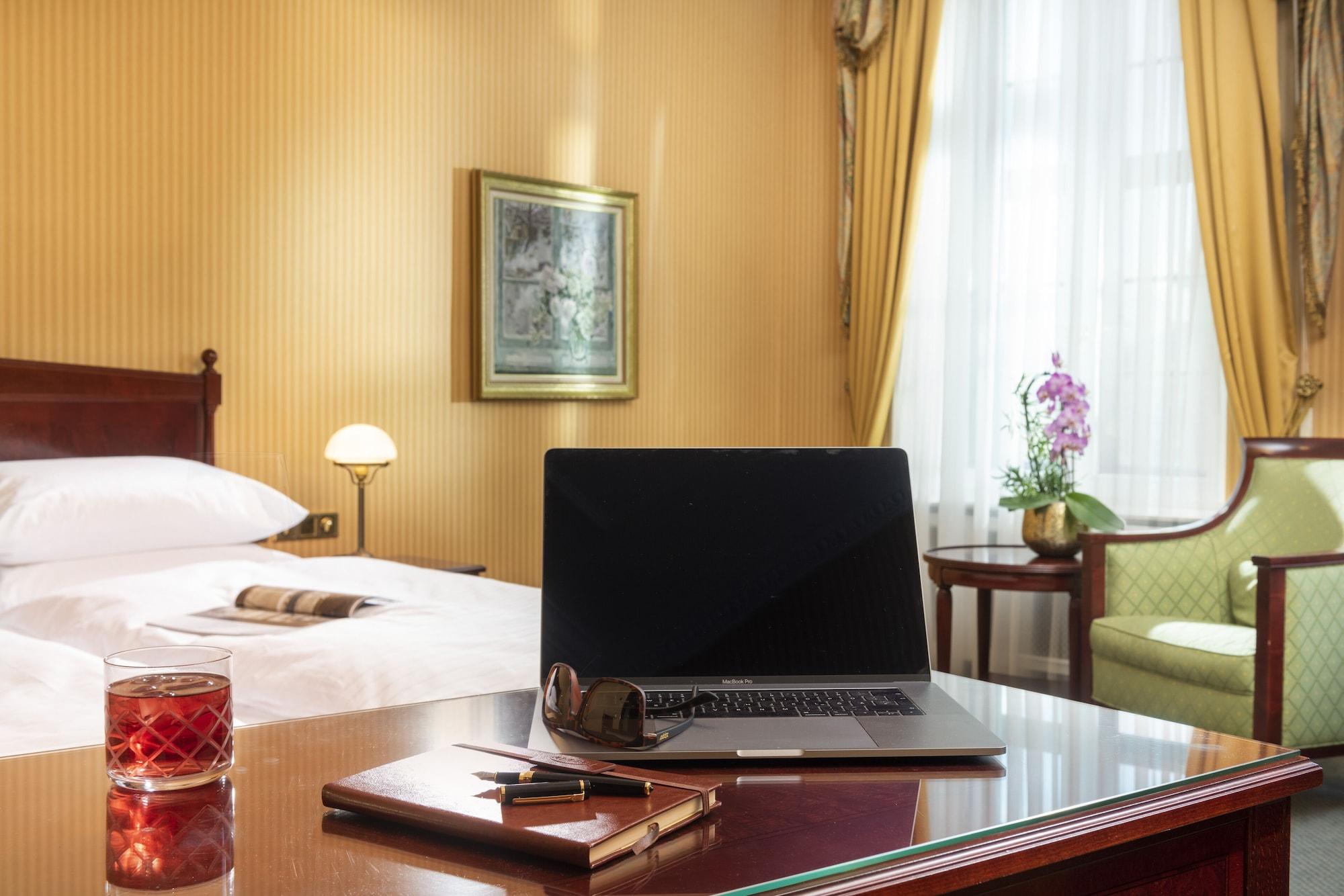Best Western Premier Grand Hotel Russischer Hof Weimar  Exterior photo